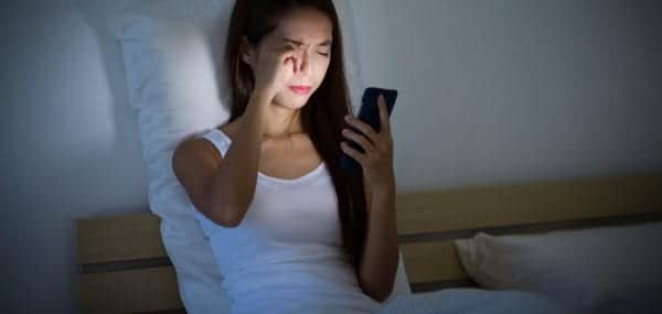 What Is Vamping? Is Your Teenager Staying Up Late?