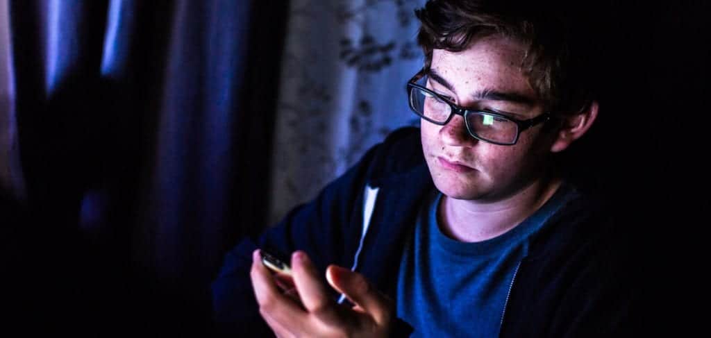 Ask The Expert Should I Take Away My Teen S Cell Phone At Night