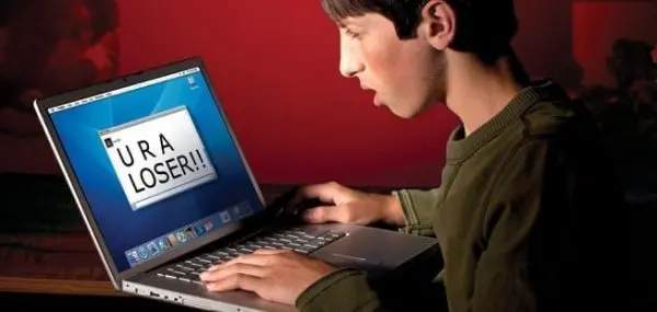 Cyberbullying Advice: Dealing With Cyberbullying and Teens