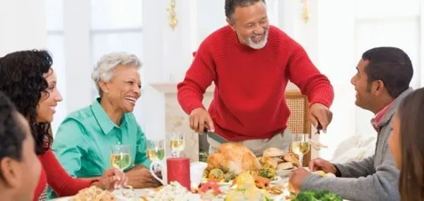 3 Tips To Help Teenagers Deal with Family Holiday Gatherings