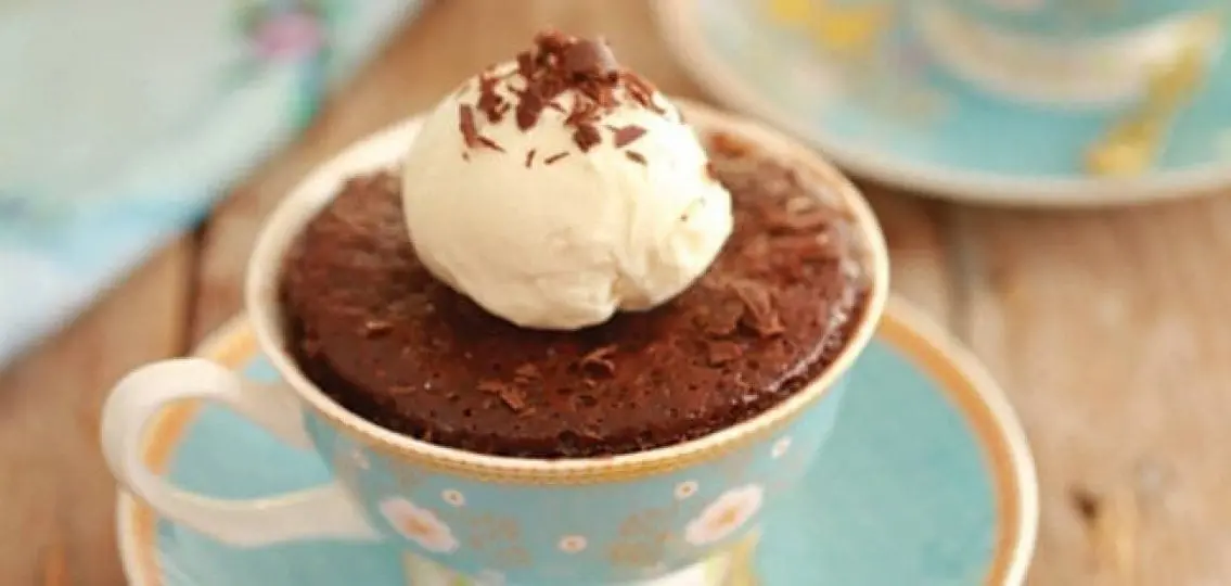 nutella brownie in a small china cup