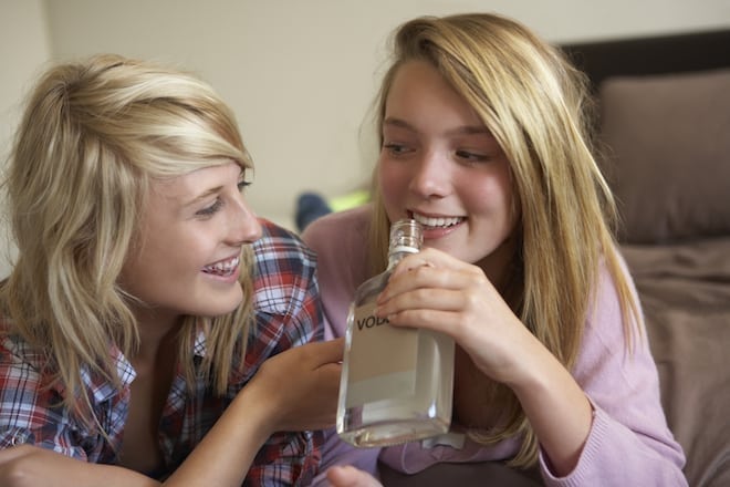 Teenage Girl Drinking Alcohol 17 Years Girl Drink Photo Stock Photos
