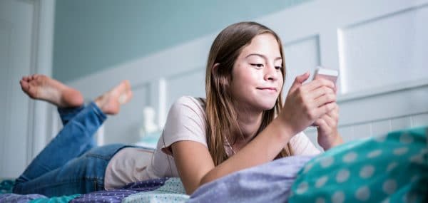 Tweens and Cell Phones: A Cell Phone Contract for Kids