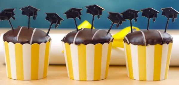 7 Graduation Party Tips for Making Your Senior’s Party Shine
