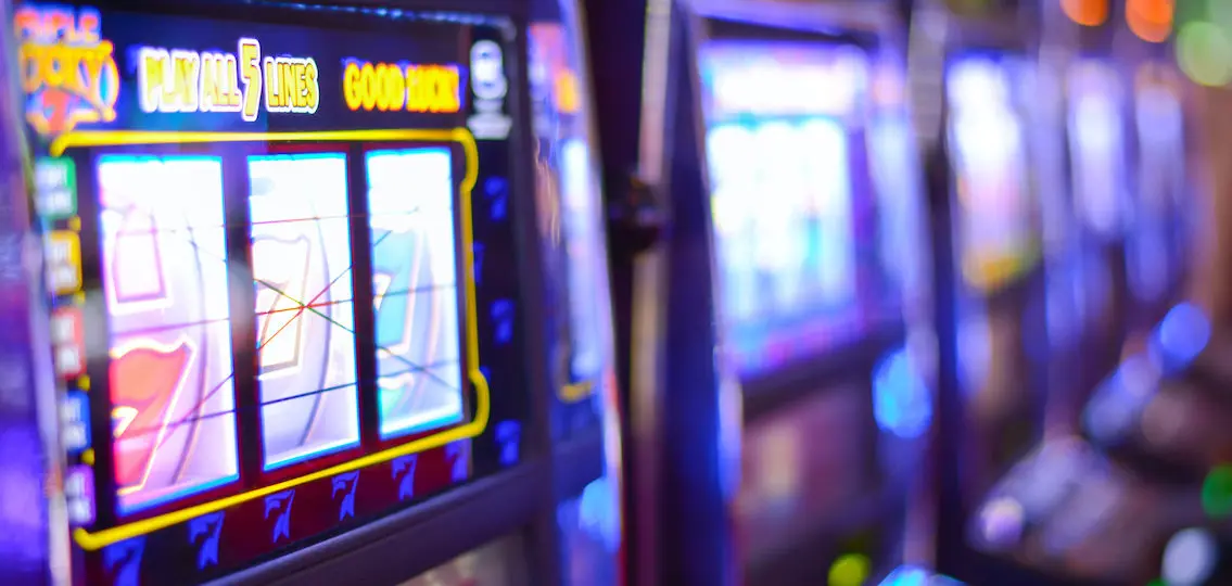 gambling slot machines at las vegas