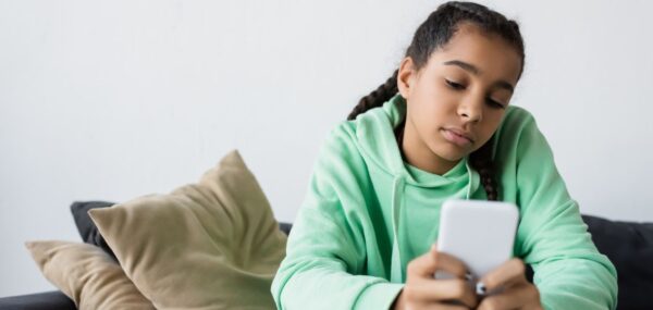Teens Addicted to Devices? How to Encourage Better Hobbies