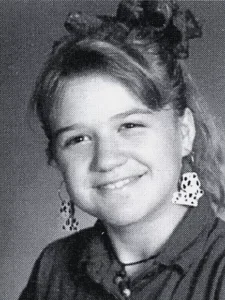 Kelly Clarkson yearbook photo