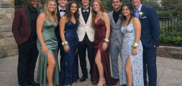 What to Wear to Prom – Dress and Suit Ideas for Girls and Boys