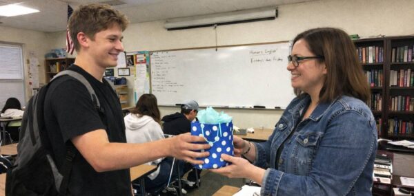 Teacher Appreciation Week Ideas! Gifts From Students to Teachers