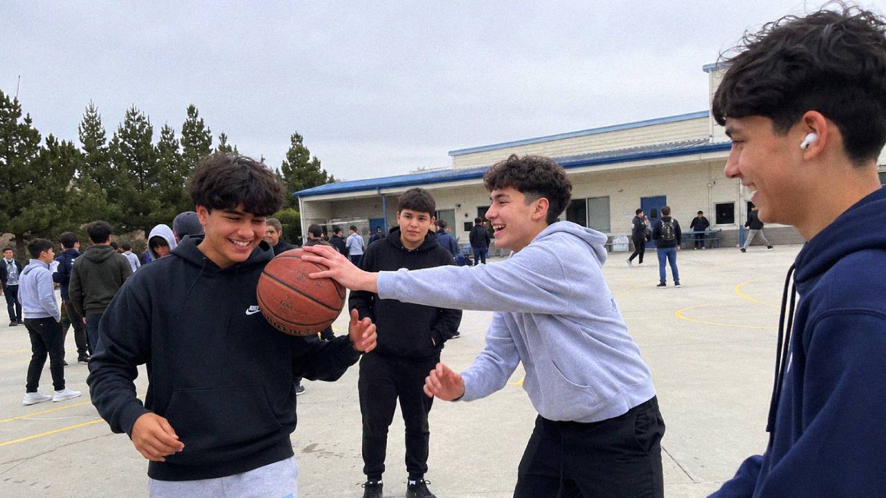 How to Make Friends as a Teenager
