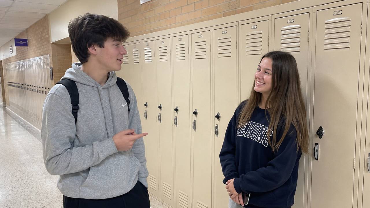 100 Best Compliments for Girls To Make Their Day